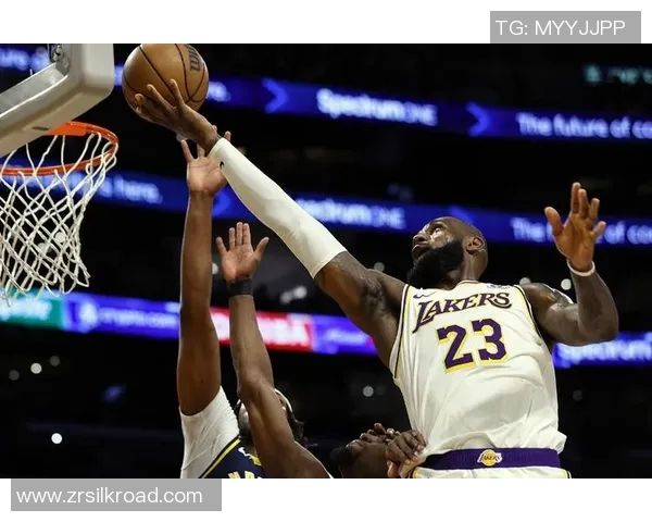 詹姆斯大四喜！湖人击败勇士，豪取四连胜